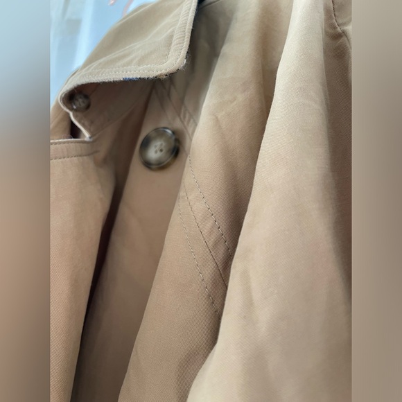 Abercrombie & Fitch Tan / Camel Trench Coat with Red Plaid Lining - Picture 3 of 10